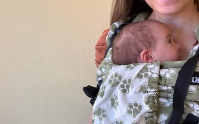 Babywearing in estate: soluzioni e consigli per il caldo